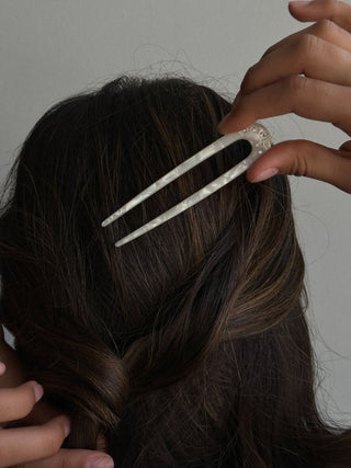 Pico Copenhagen - Sunny Crystal Hair Pin - Cream MOP