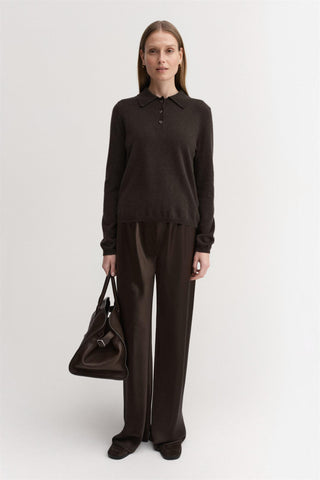 ALMADA LABEL - Minou Collar Sweater - Chocolate