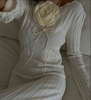 Pico Copenhagen - Giant Satin Rose String - Ivory