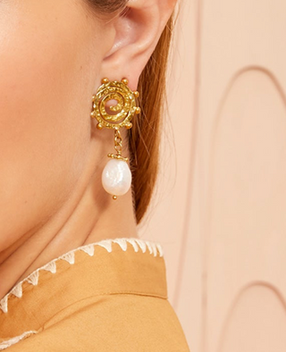 ULLA JOHNSON JEWELLERY - Mini Spiral Stone Earring - Pearl