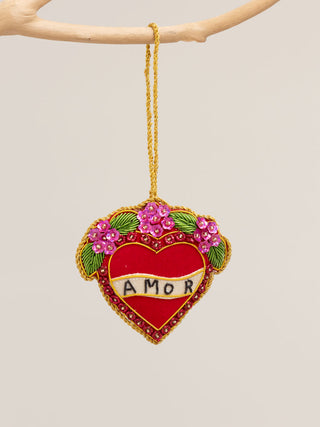 CHEHOMA - Hanging Heart Embroidered Amor