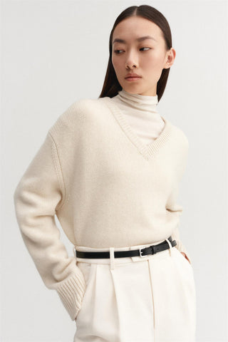 ALMADA LABEL - Pre-Order Yara V-Neck Sweater - Vanilla