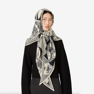 INOUI - Triangle Barocco 130 - Black