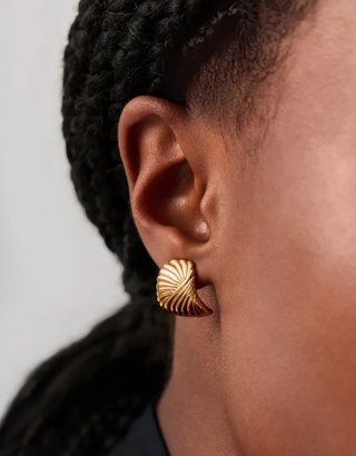 MISSOMA - Ripple Stud Earrings