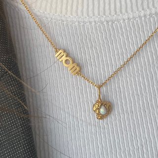 STINE A - Wow Mom Necklace