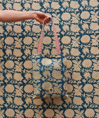 DOING GOODS - Lullaby Single Throw in Tote Bag