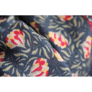 LES BELLES VAGABONDES - Carré Wool Poème - Marine
