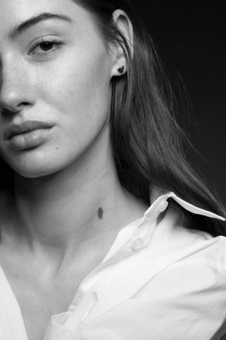 CAMILLA PIHL - The Pebble Heart Studs
