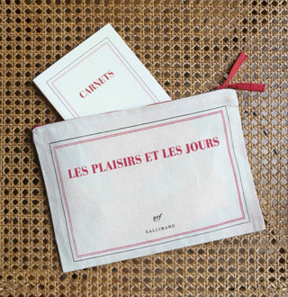 GALLIMARD - The Kit - Les Plaisirs et les Jours