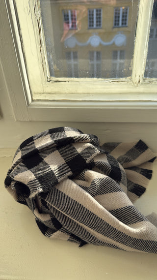 SKALL - Nadelle Scarf - Black/Beige Check