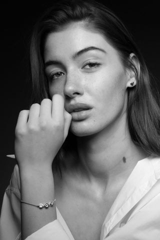 CAMILLA PIHL - The Pebble Heart Studs