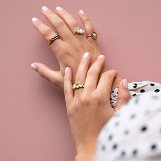 All The Luck in the World - Chérie Ring Ovals - Lime