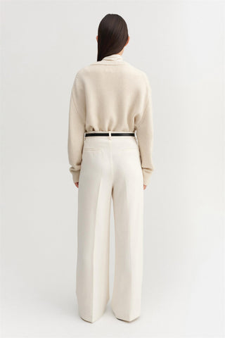 ALMADA LABEL - Pre-Order Yara V-Neck Sweater - Vanilla