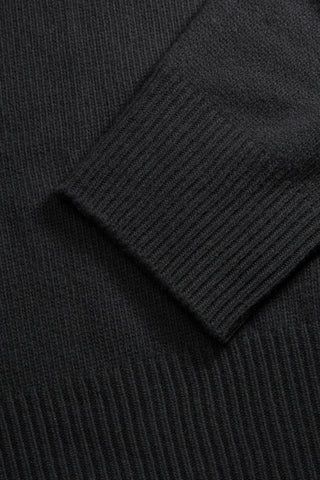 SKALL - PRE-ORDER Silene T-Neck - Black