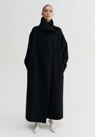 ALMADA LABEL - Pre-Order Kaity Coat - Black