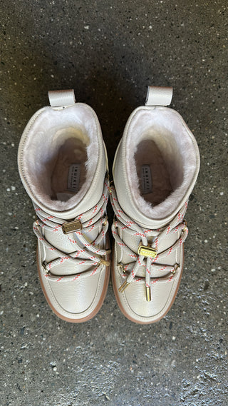 INUIKII - Full Leather Gloss - Chalk