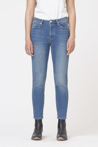 TOMORROW - Hepburn Jeans Mom Wash Brooklyn - Denim Blue