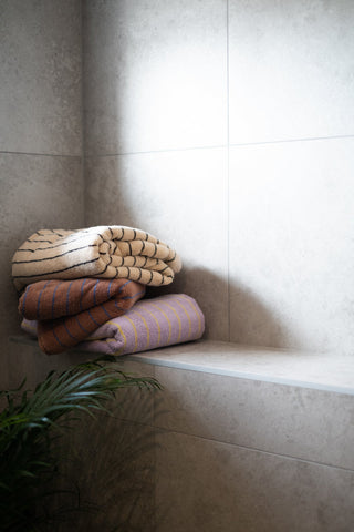 BONGUSTA - Naram Bath Towel -  Camel & Ultramarine