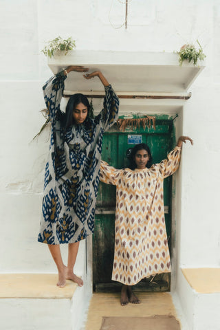OSHADI - Hammock Dress - Movement