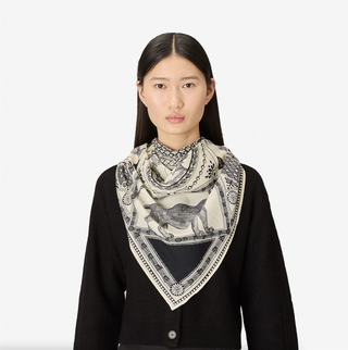 INOUI - Triangle Barocco 130 - Black