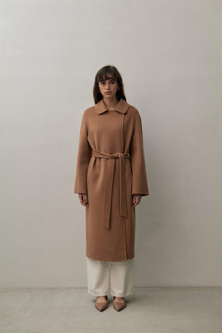 THE CURATED - The Tailored Coat - Camel