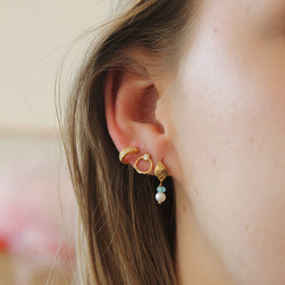 STINE A - Petit Wavy Circle Earring W/Stone Gold