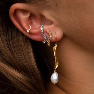 STINE A - Long Twisted W/Baroque Pearl Earring