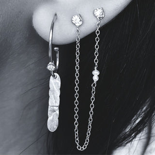 STINE A - Twin Flow Earring W/Stones, Chain & Pearls